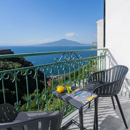 Sea View Deluxe Apartments Vico Equense Extérieur photo