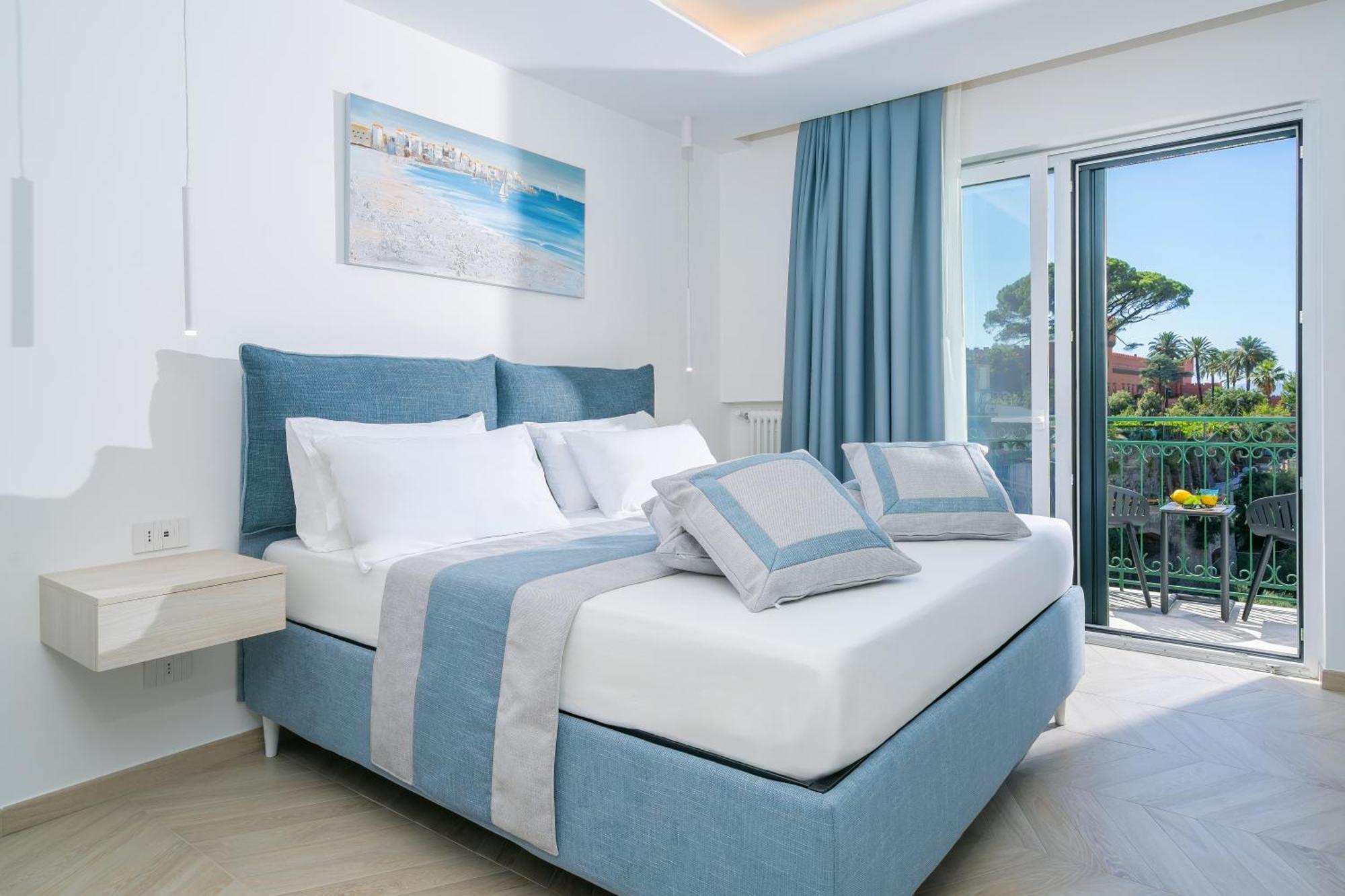 Sea View Deluxe Apartments Vico Equense Extérieur photo